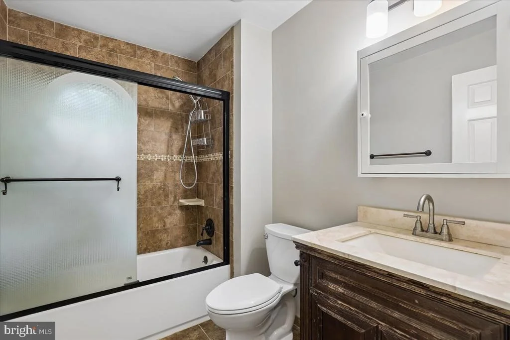Photo of 8253 HONEYSUCKLE ROAD