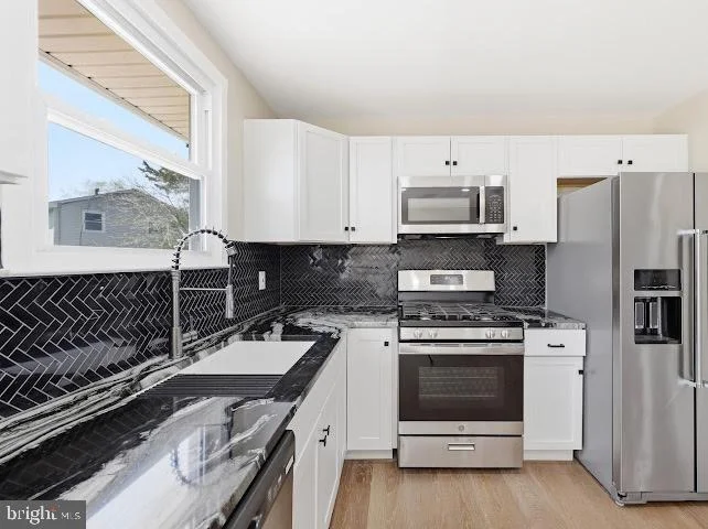 Photo of 1921 MOUNTAIN DRIVE