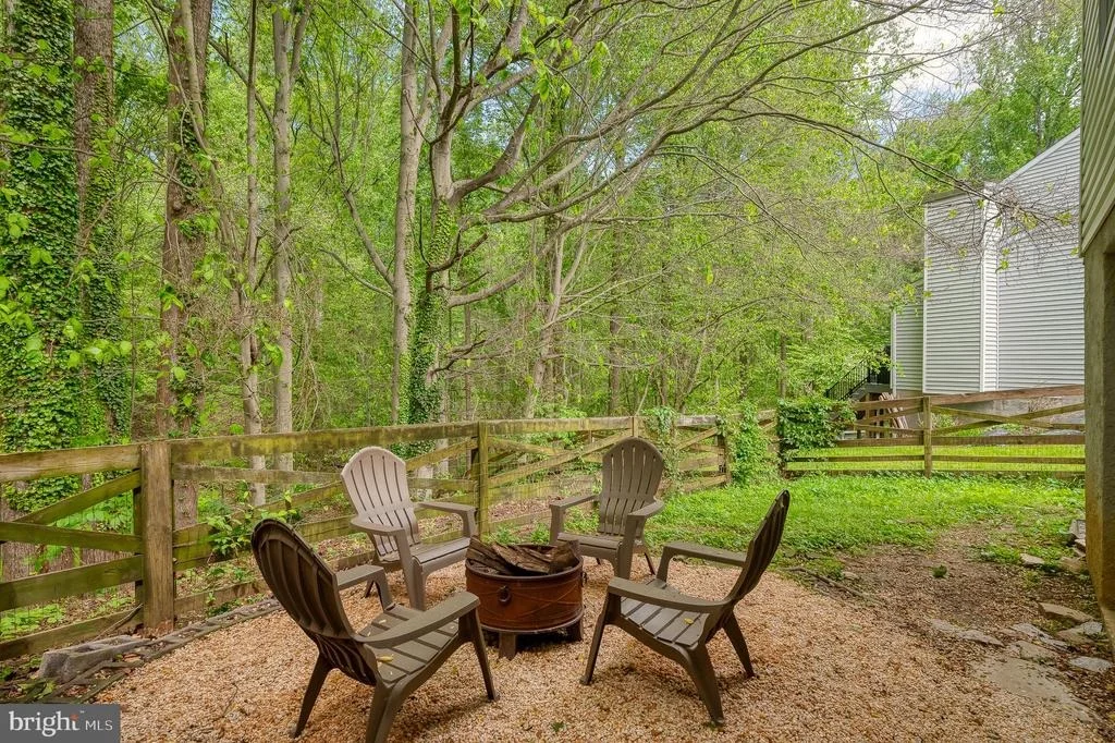 Photo of 414 ABBEY CIRCLE