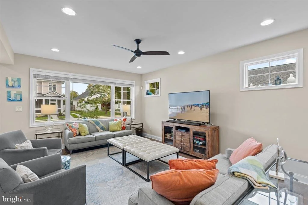 Photo of 302 LAUREL STREET