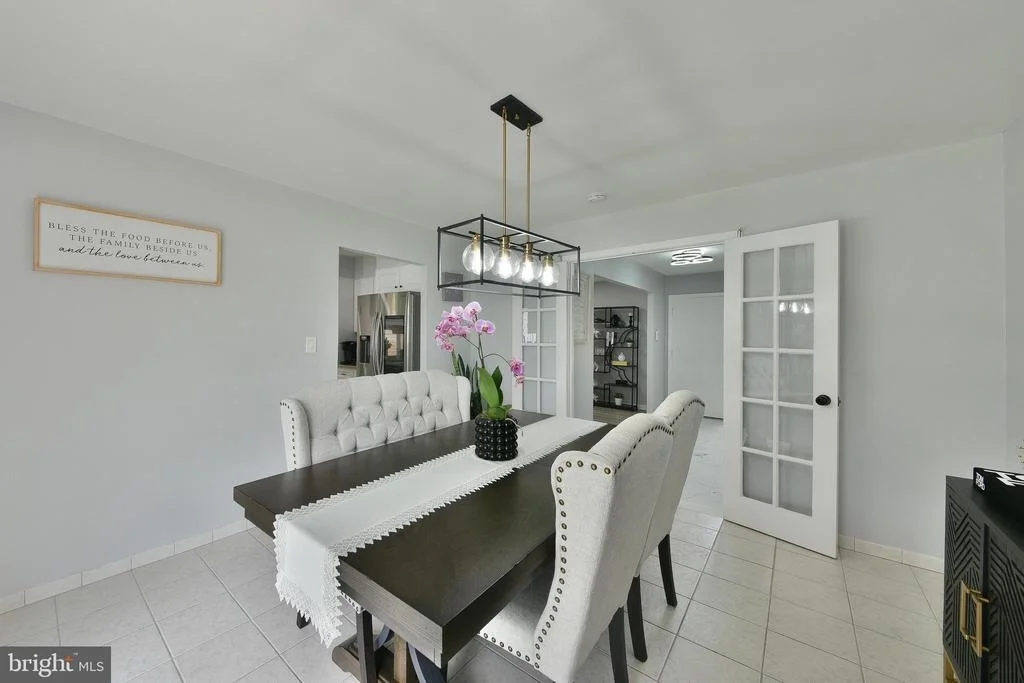 Photo of 8 WINDOVER LANE