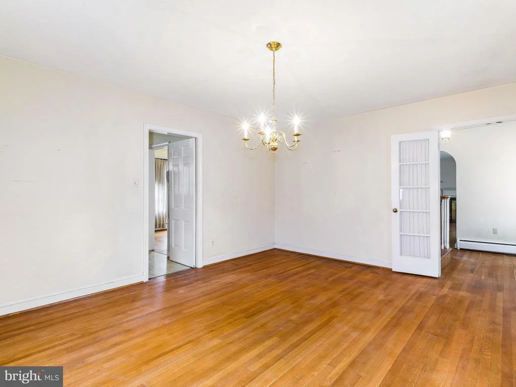 Photo of 17305 BATCHELLORS FOREST ROAD