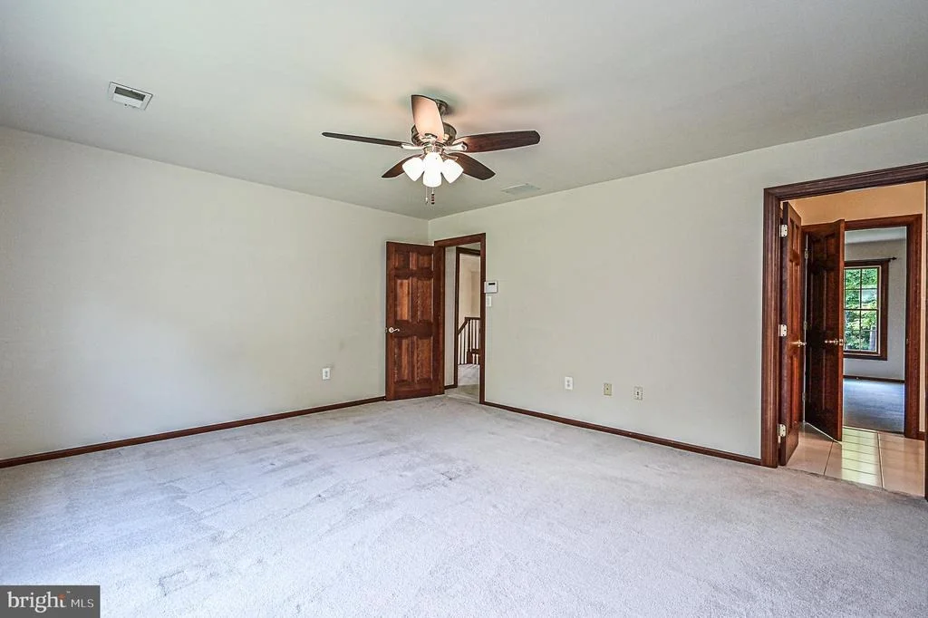Photo of 5805 HALLOWING DRIVE