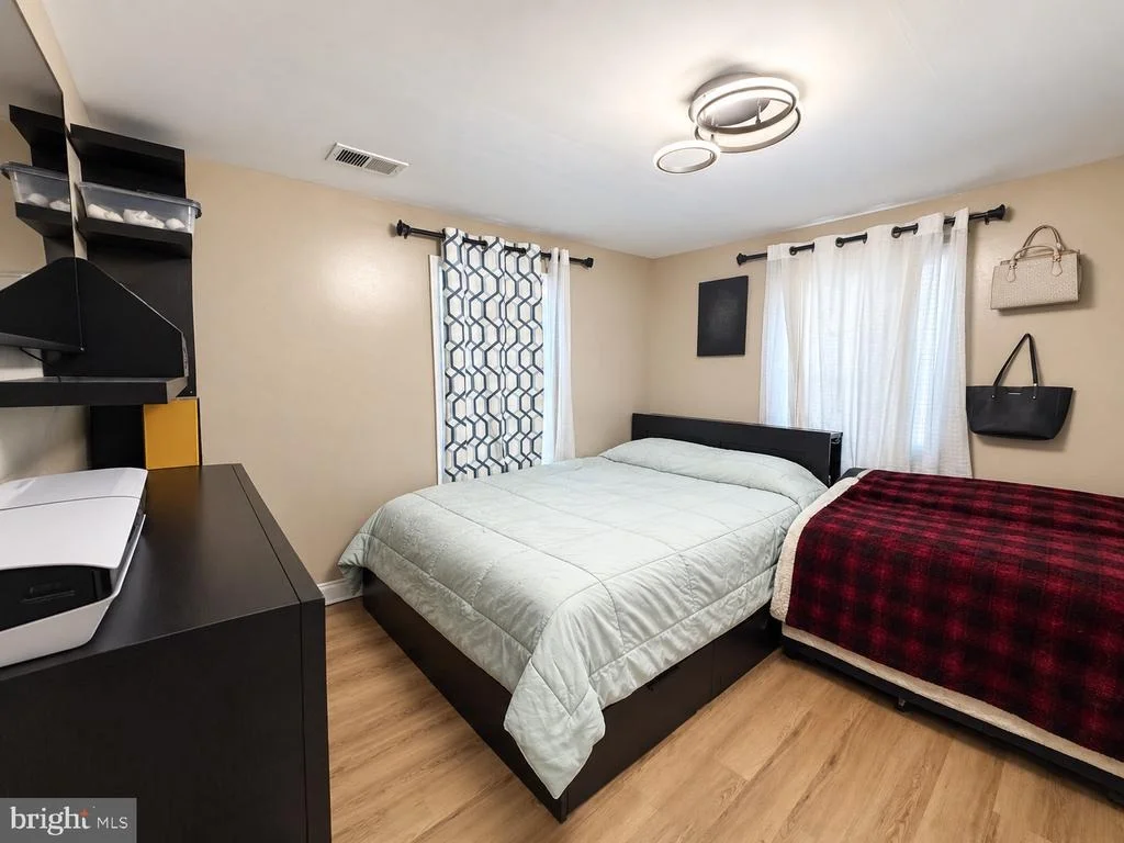 Photo of 6809 LOU LANE