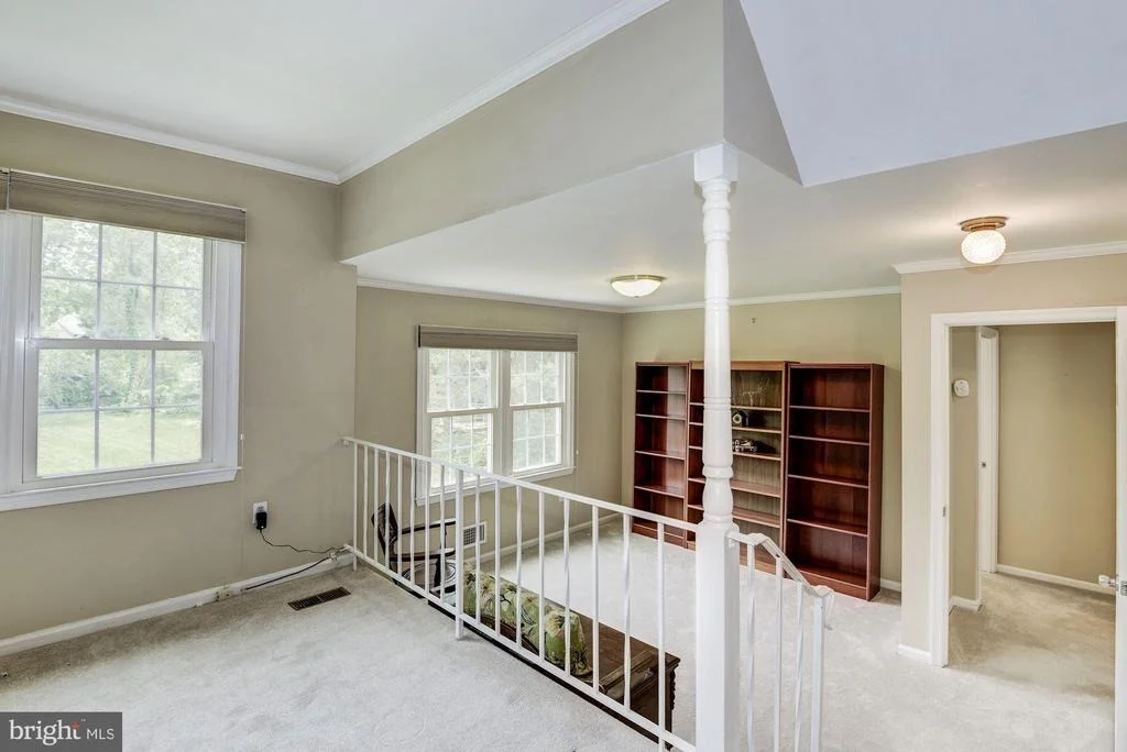 Photo of 15025 WELLWOOD ROAD