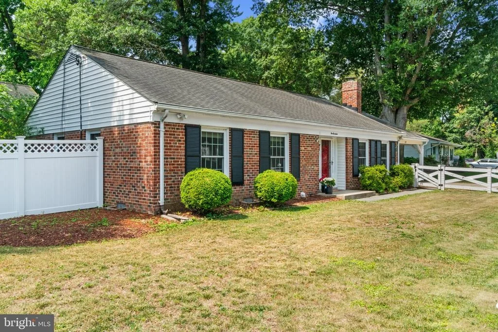 Photo of 117 OAKWOOD ROAD