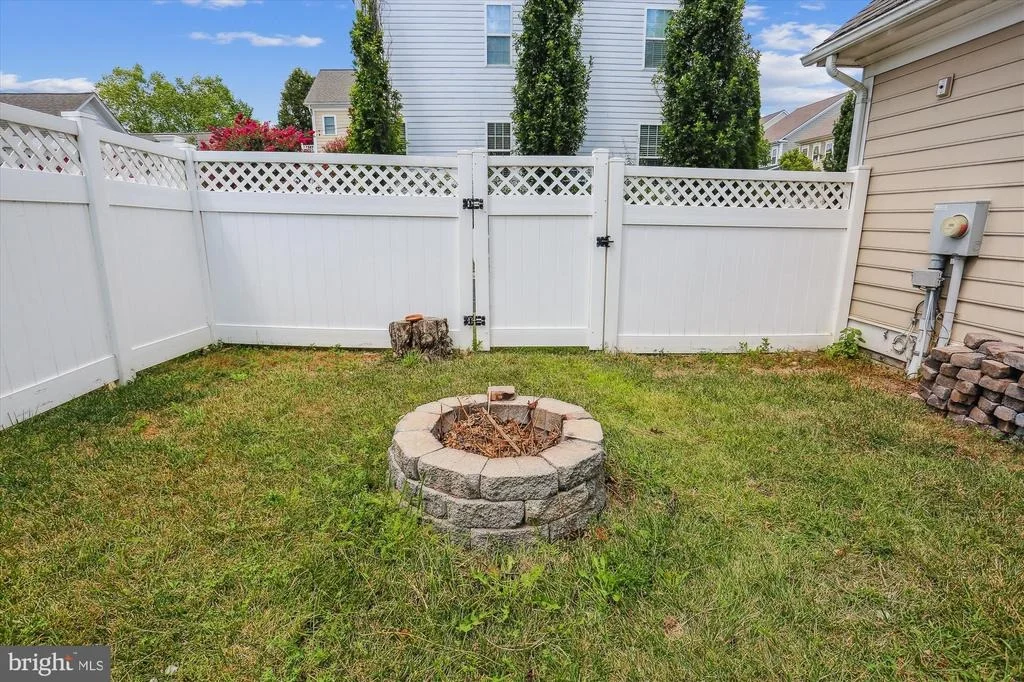 Photo of 3824 CARRIAGE HILL DRIVE