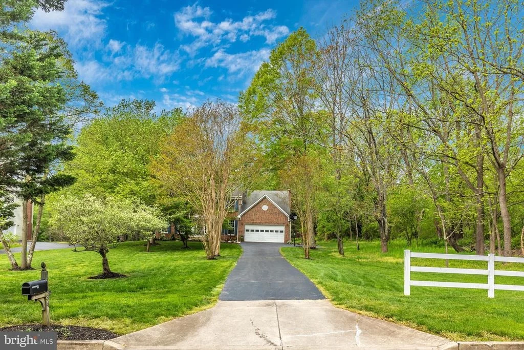 Photo of 19834 FALLING SPRING COURT
