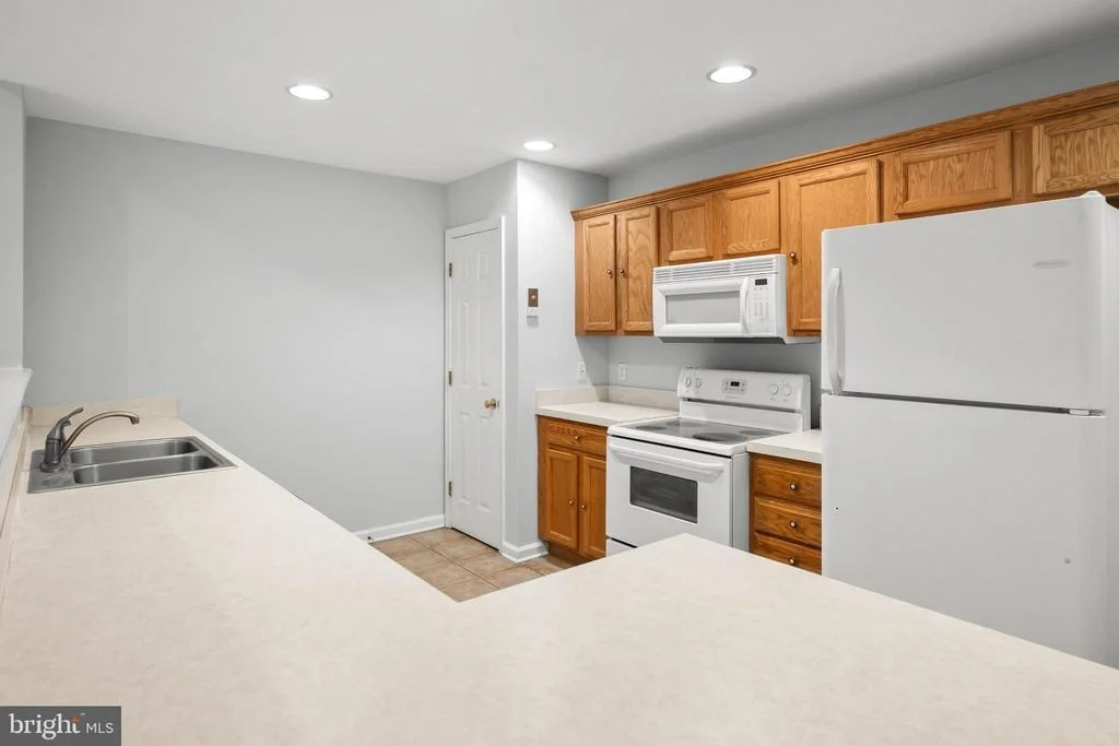 Photo of 18284 SHINGLE POINT ROAD