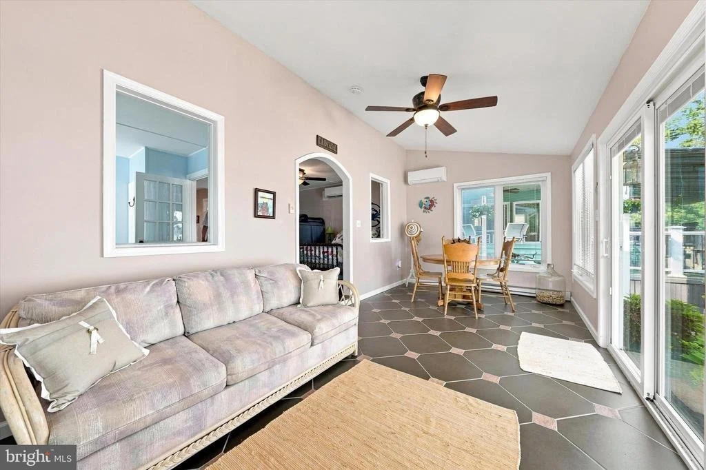 Photo of 127 ELKSIDE ROAD