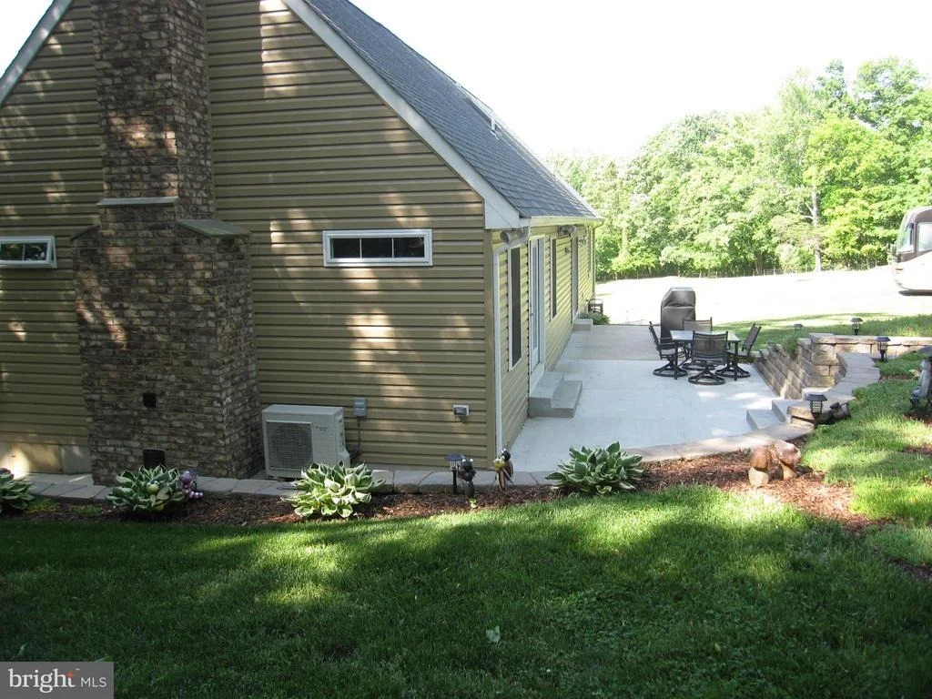 Photo of 10600 WARD ROAD