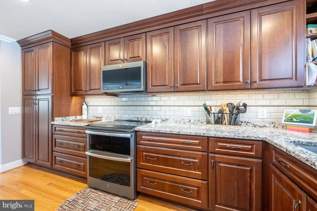 Photo of 6112 HARMON PLACE