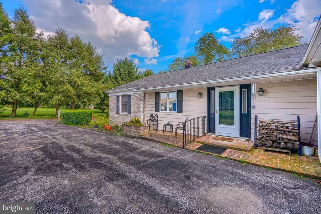 Photo of 16331 MARKOE