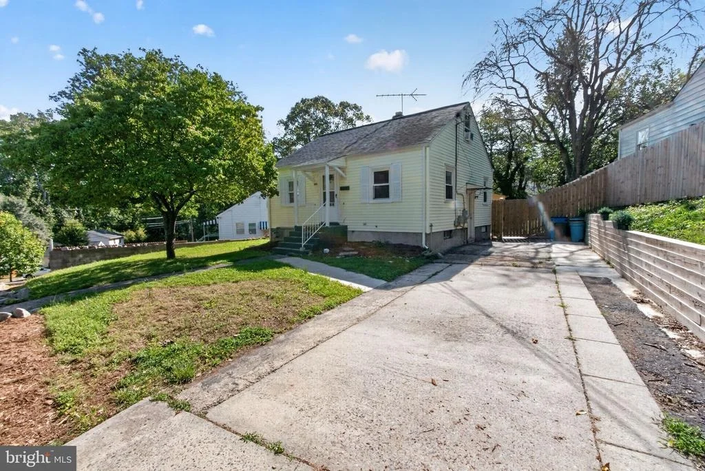 Photo of 4202 HIGHWOOD ROAD