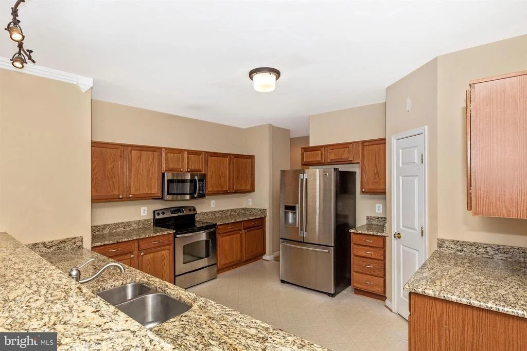 Photo of 17112 MAGIC MOUNTAIN DRIVE