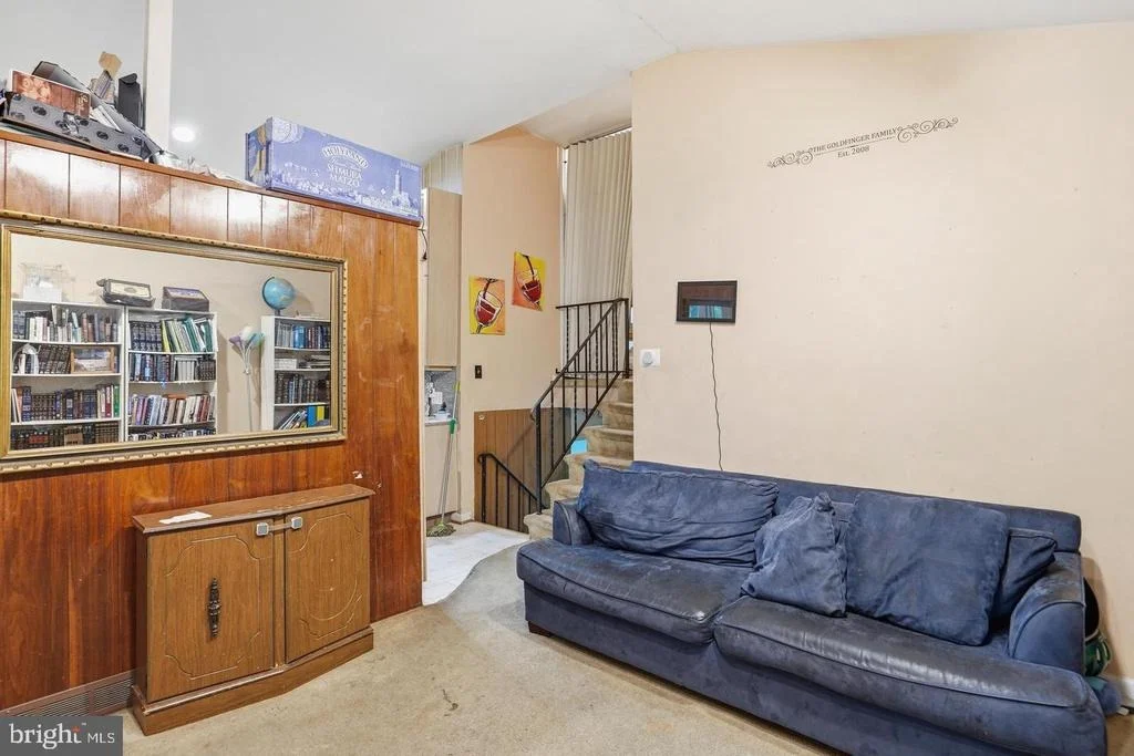 Photo of 5908 WINNER AVENUE