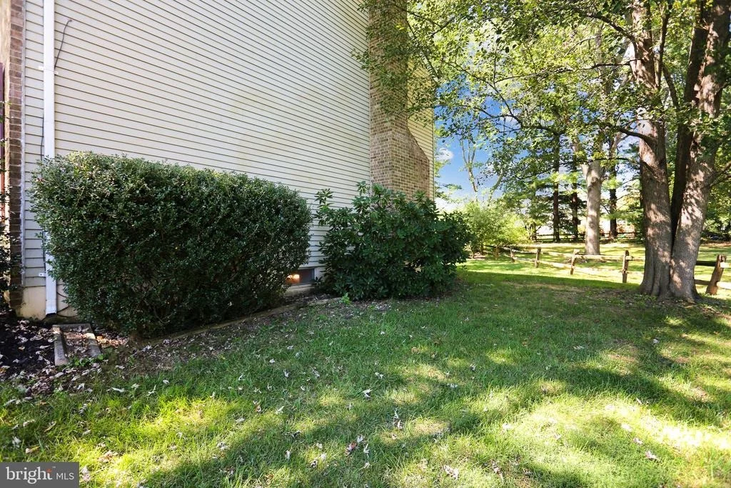 Photo of 9301 HUNTMASTER ROAD