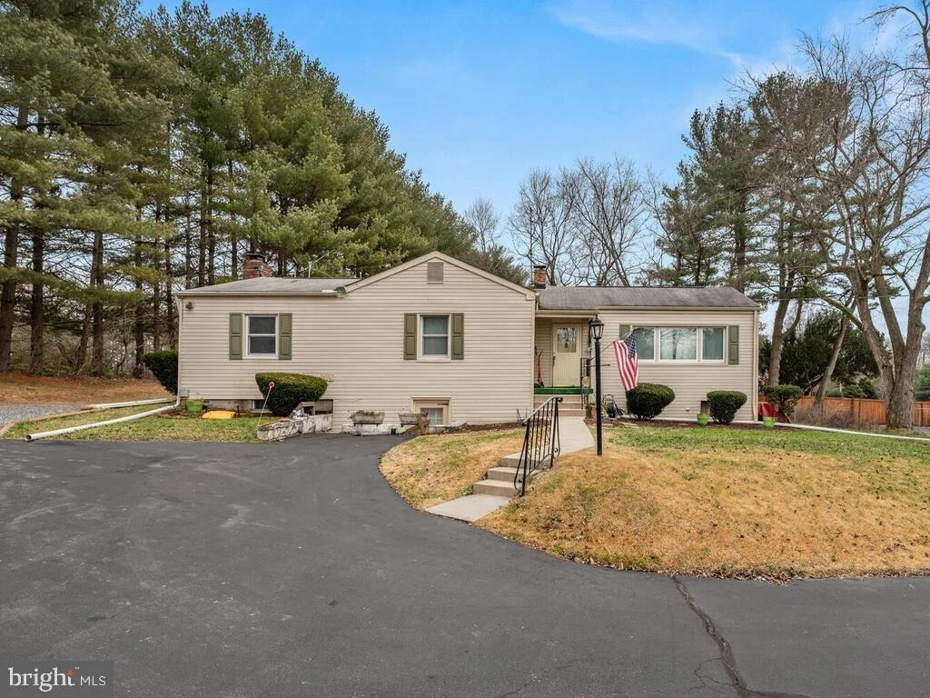 Photo of 17536 FREDERICK ROAD