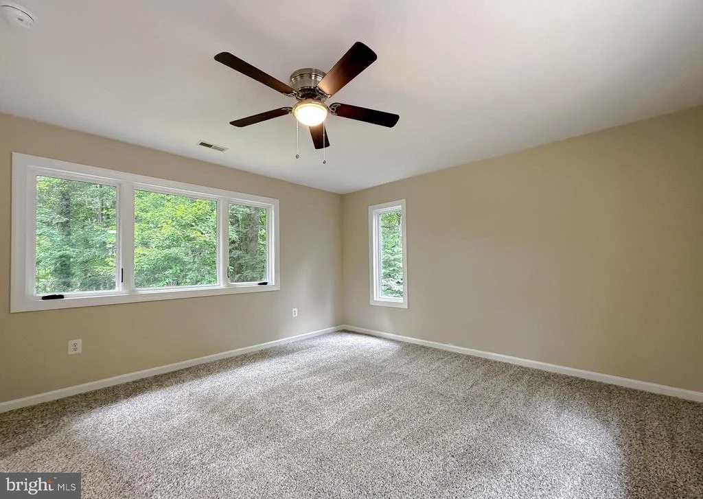 Photo of 8425 MAUSEN LANE