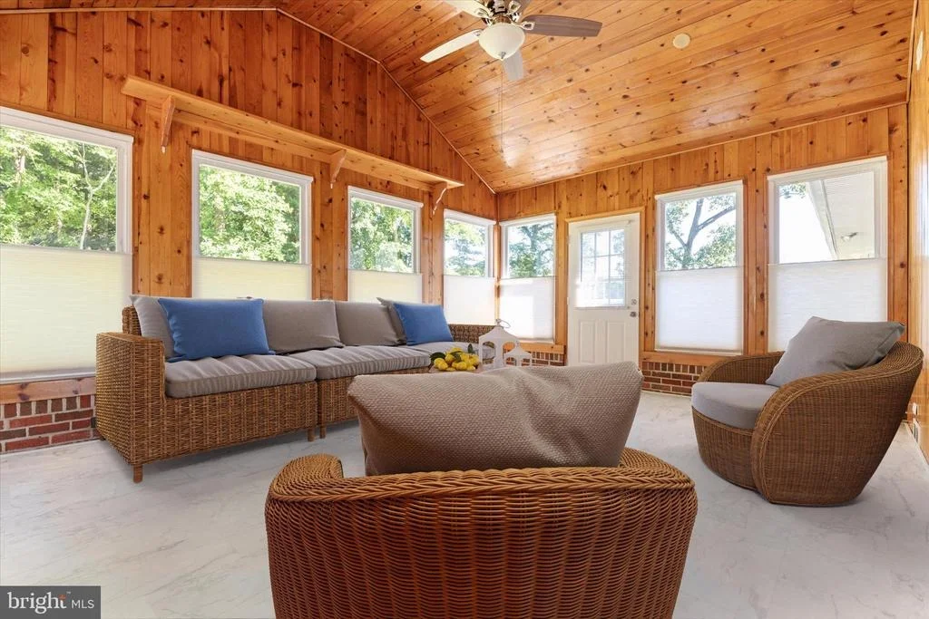Photo of 596 FOREST VIEW ROAD