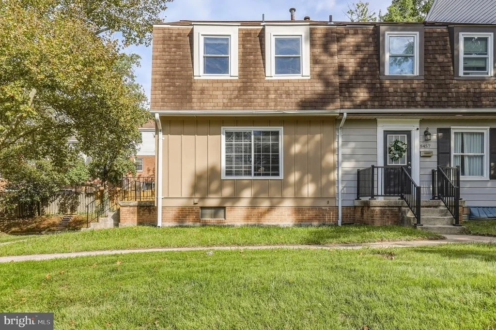 Photo of Unit 4A at 8459 IMPERIAL DRIVE