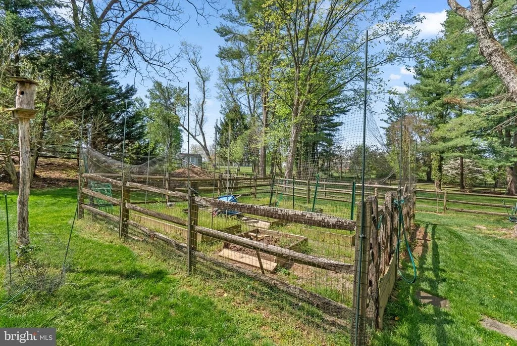 Photo of 4120 SIR WALTER ROAD