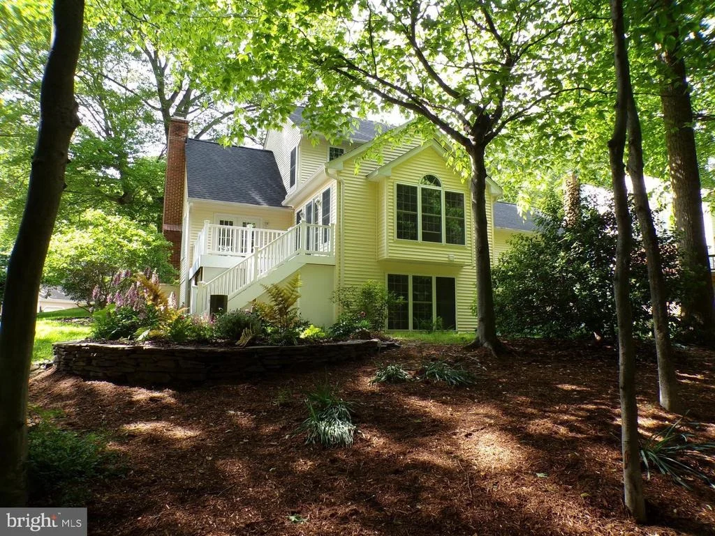 Photo of 9241 NORTHEDGE DRIVE