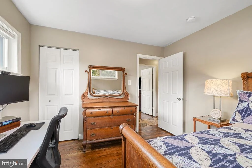 Photo of 401 ROYALTON ROAD