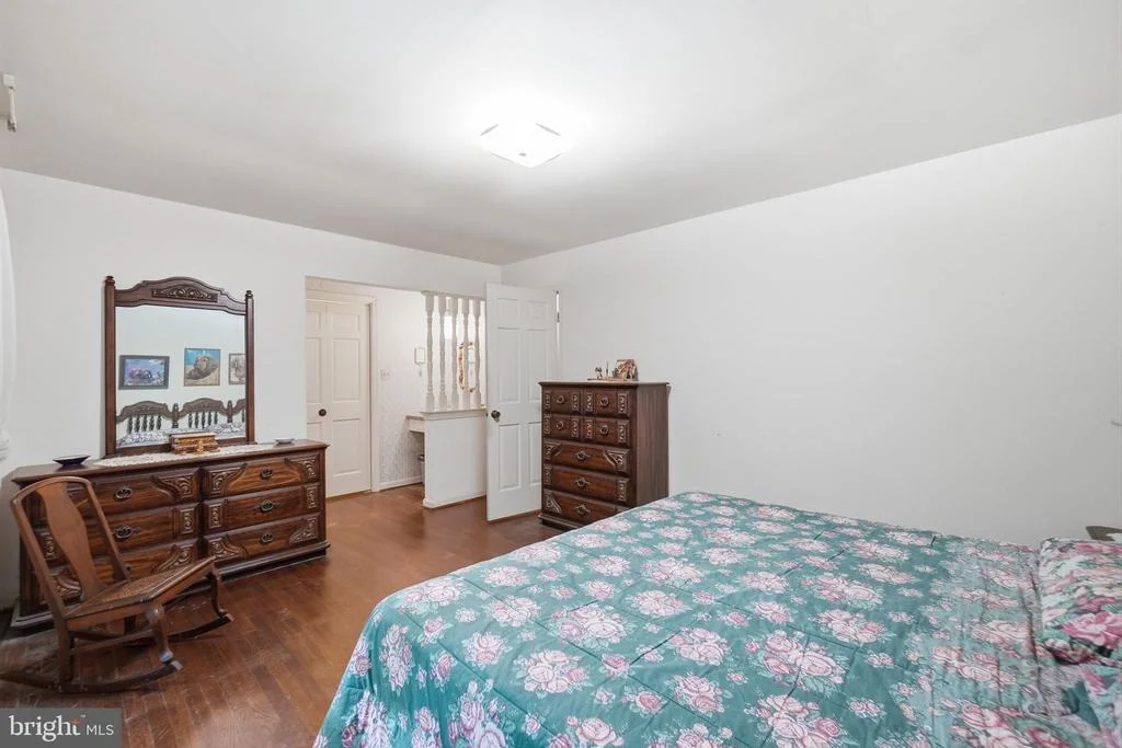 Photo of 17517 SKYLINE DRIVE