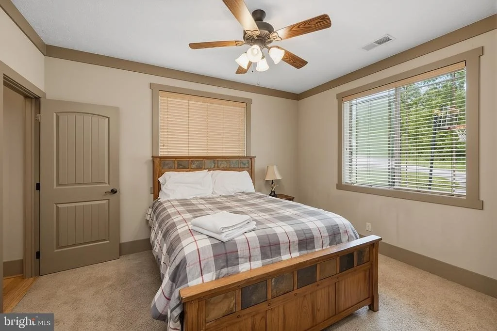 Photo of 110 NORTHLAKE DRIVE