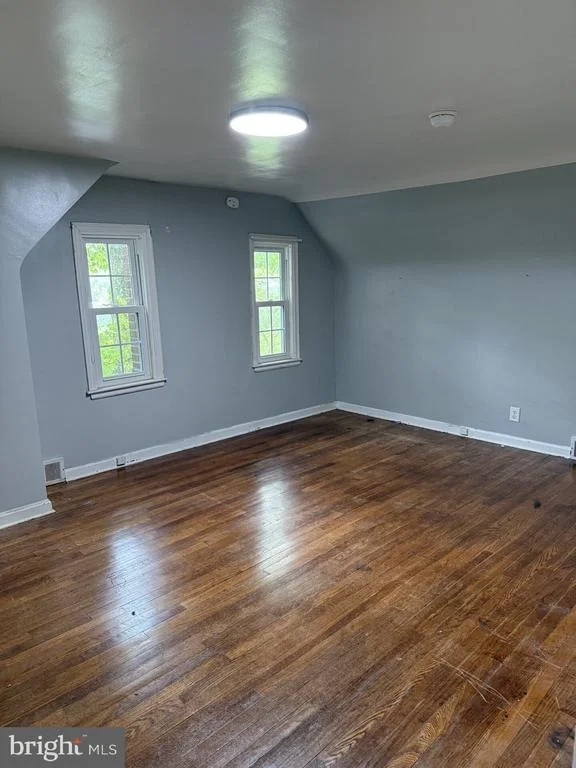 Photo of 32 FAIRFAX DRIVE