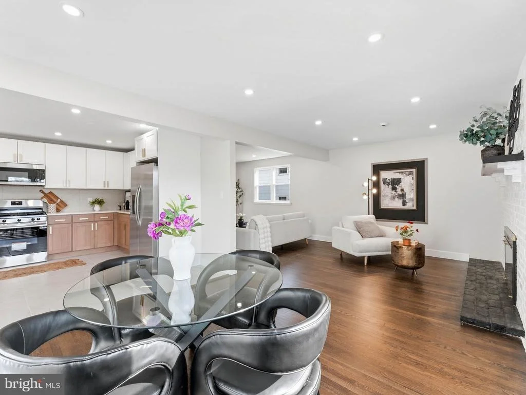 Photo of 206 RAMBLEWOOD