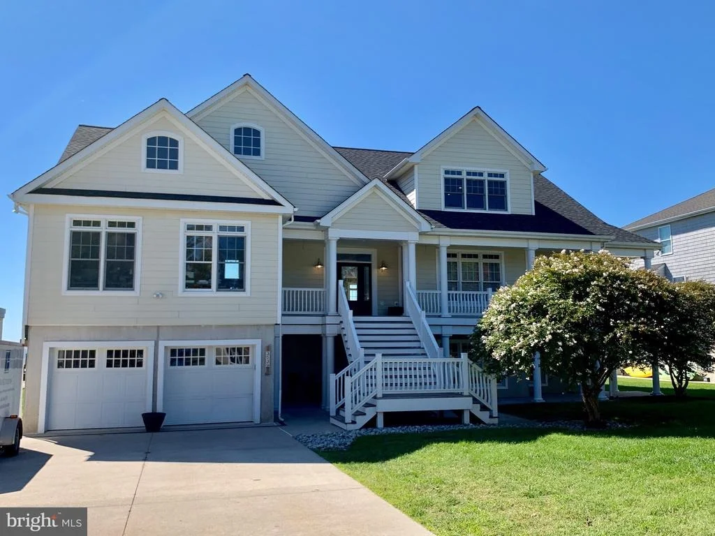 Photo of 3539 BAY DRIVE