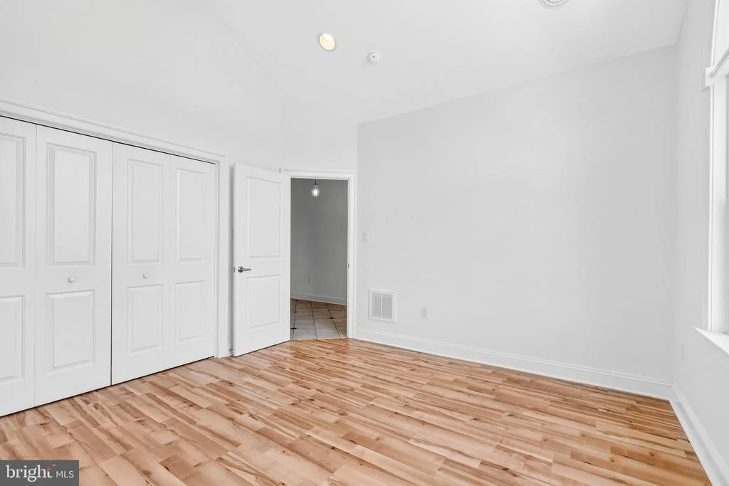 Photo of 19419 AMETHYST DRIVE