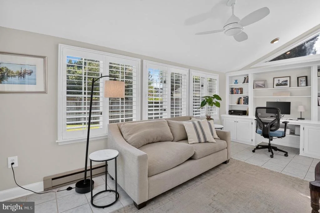 Photo of 104 WILLIAMSBURG DRIVE