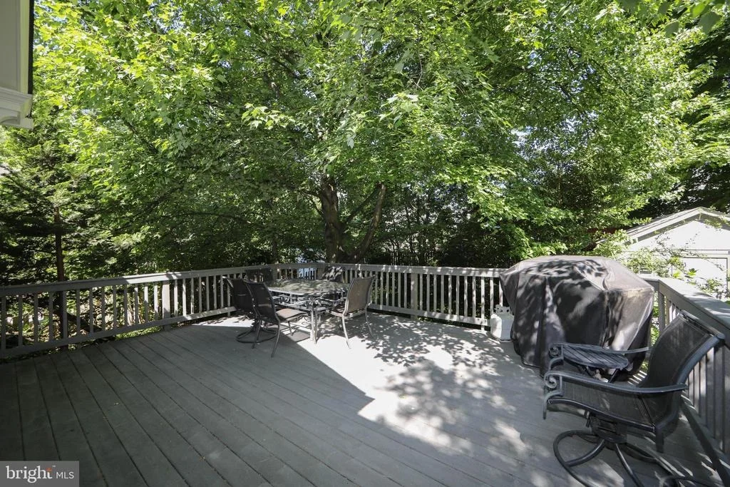 Photo of 237 RHOADS AVENUE