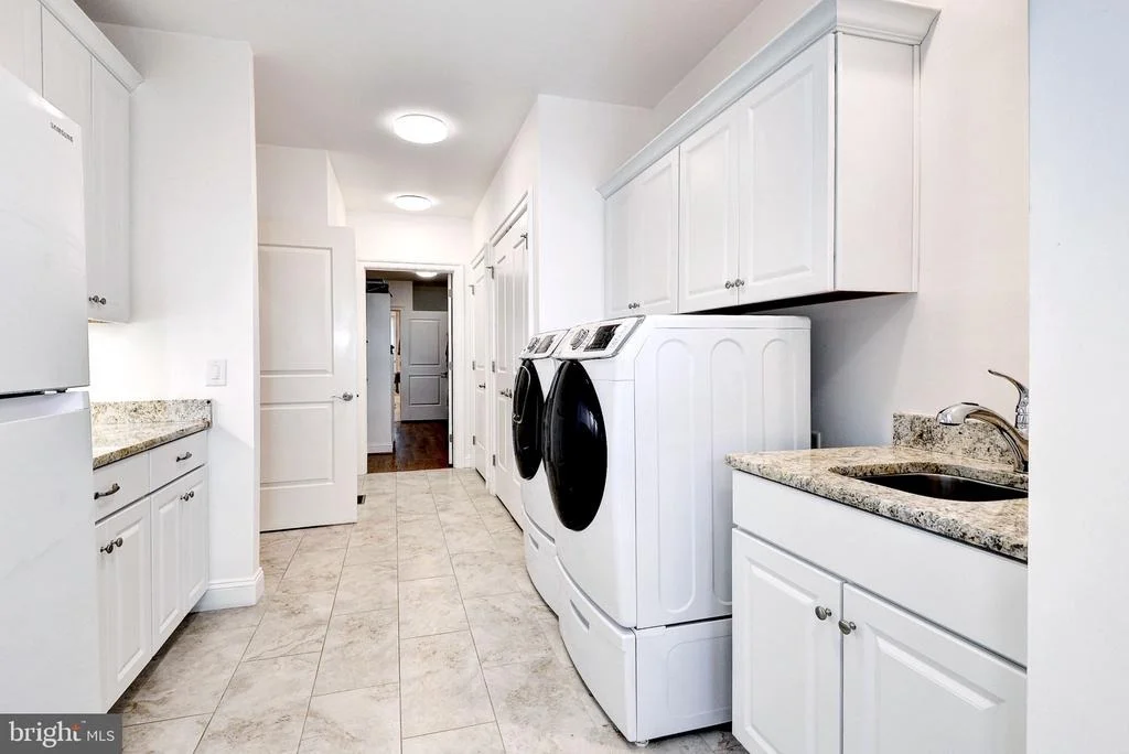 Photo of 145 HOLLINWELL