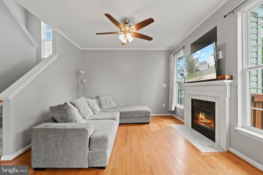 Photo of 6912 VERSAILLE DRIVE
