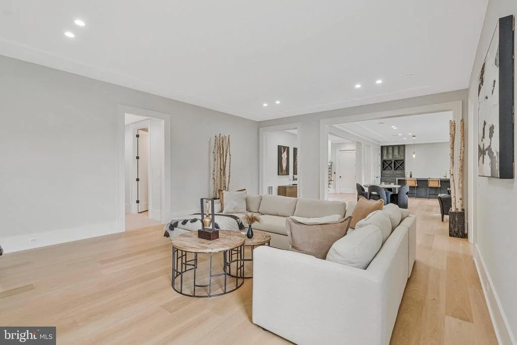 Photo of 744 LAWTON STREET