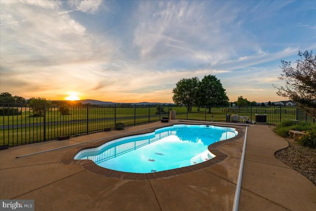 Photo of 3938 CHERRY LANE