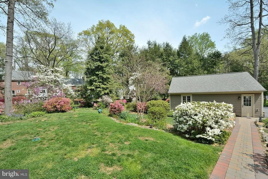 Photo of 1407 DALE DRIVE