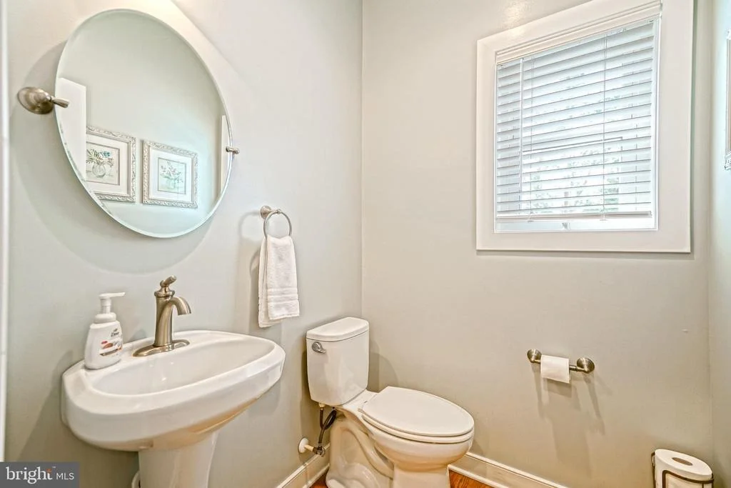 Photo of 35494 RED TAIL ROAD