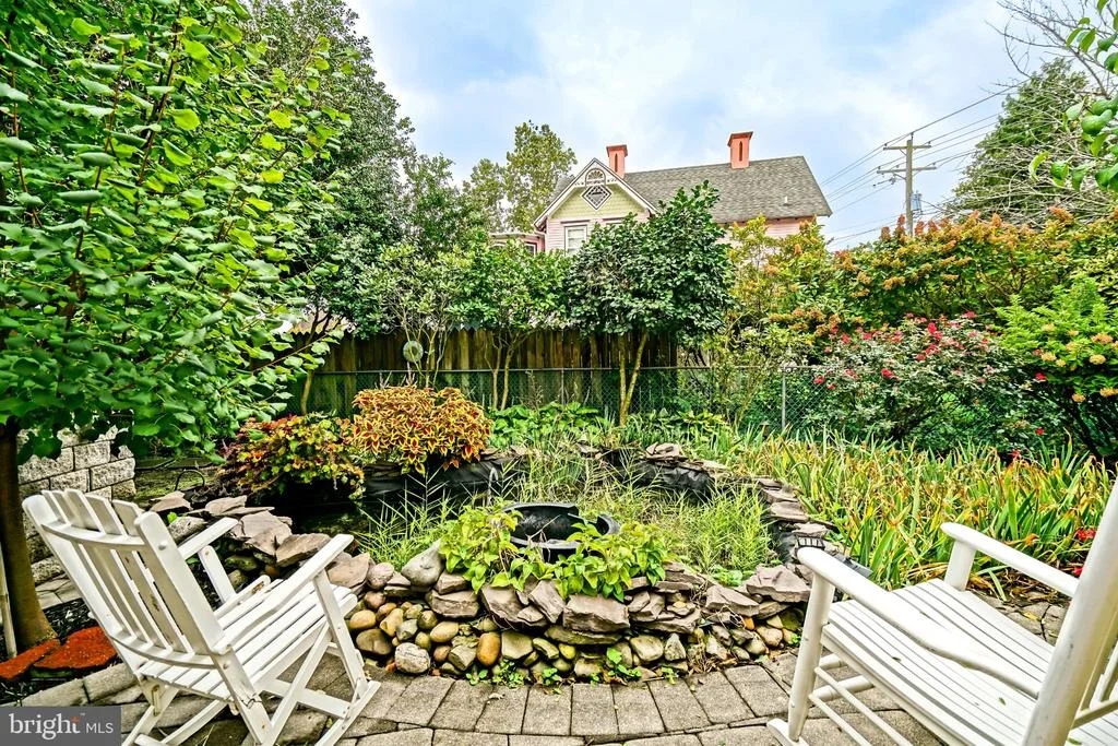 Photo of 519 KINGS HIGHWAY