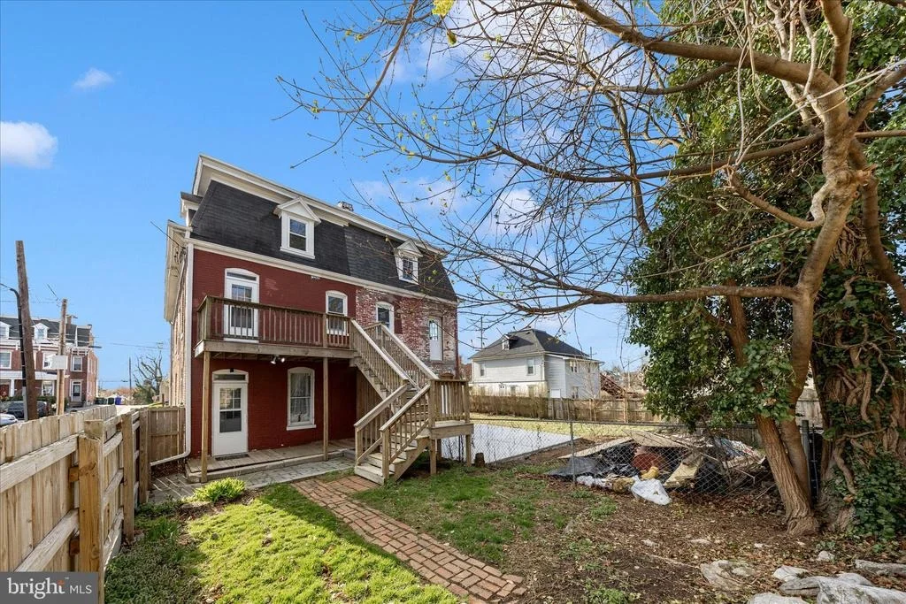 Photo of 519 SUMMIT AVENUE