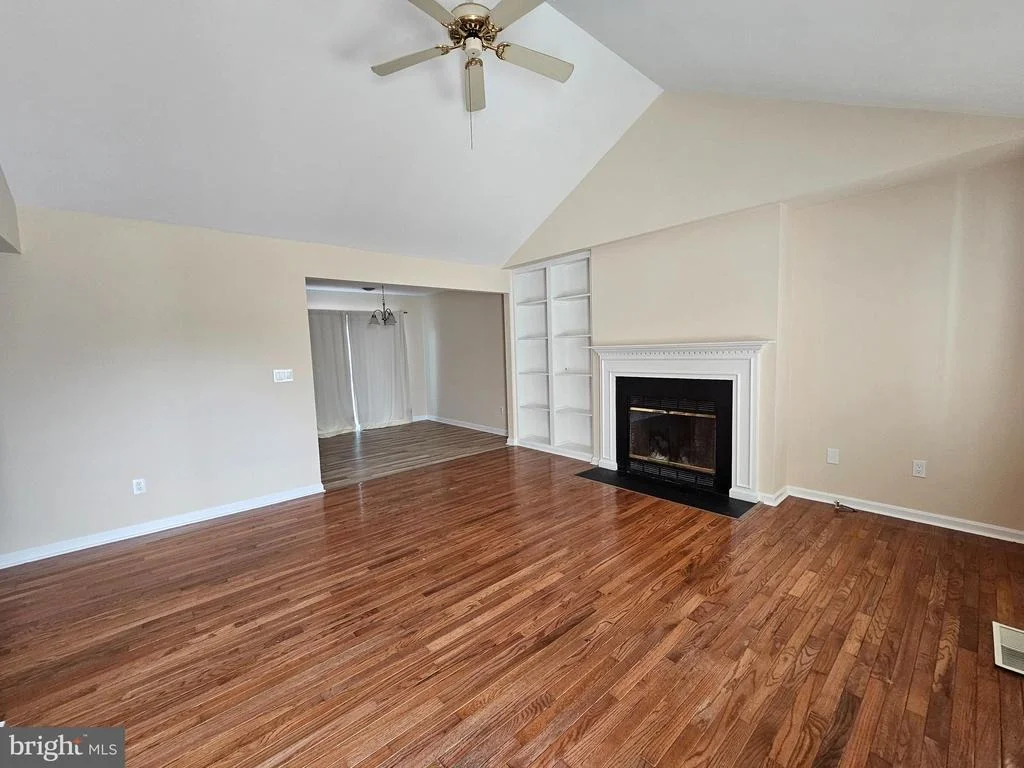 Photo of 1405 BANTRY LANE