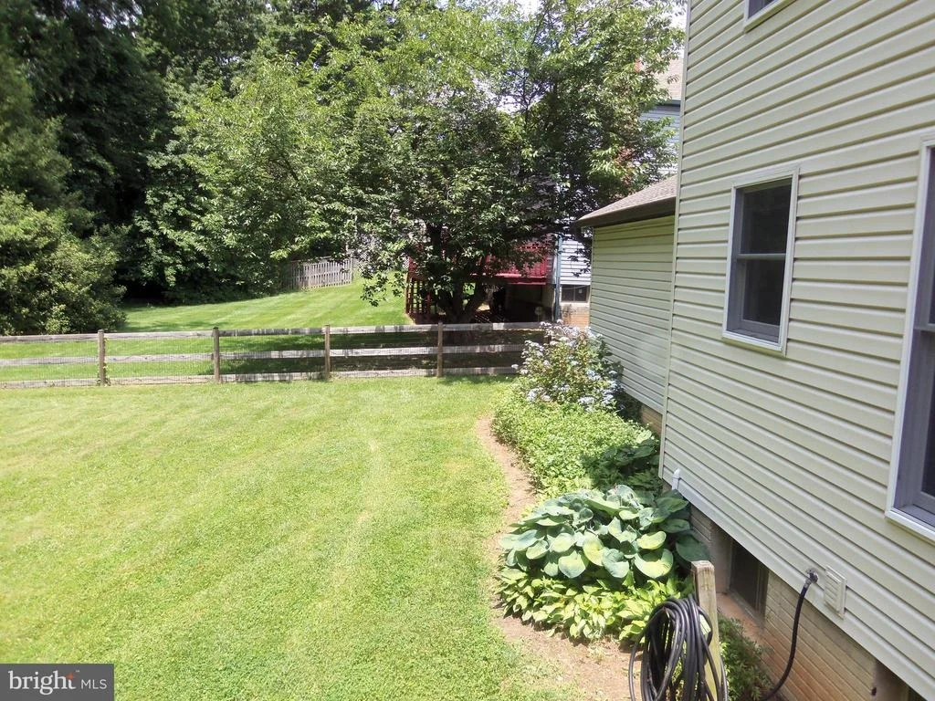 Photo of 2426 HIDDEN VALLEY LANE