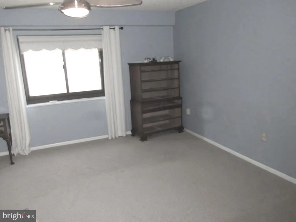 Photo of Unit 3218 at 15115 INTERLACHEN DRIVE