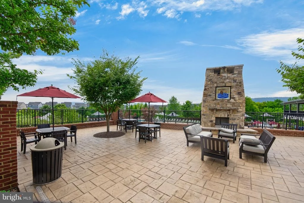 Photo of 1123 LONG FARM CIRCLE
