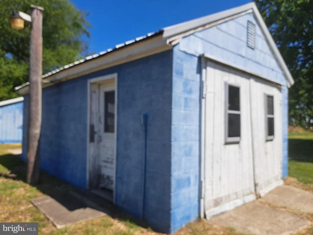 Photo of 6706 WHITELEY ROAD