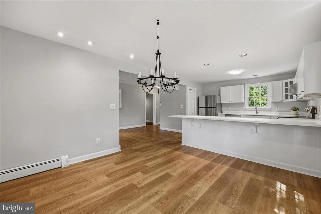 Photo of 565 SUNSET KNOLL ROAD